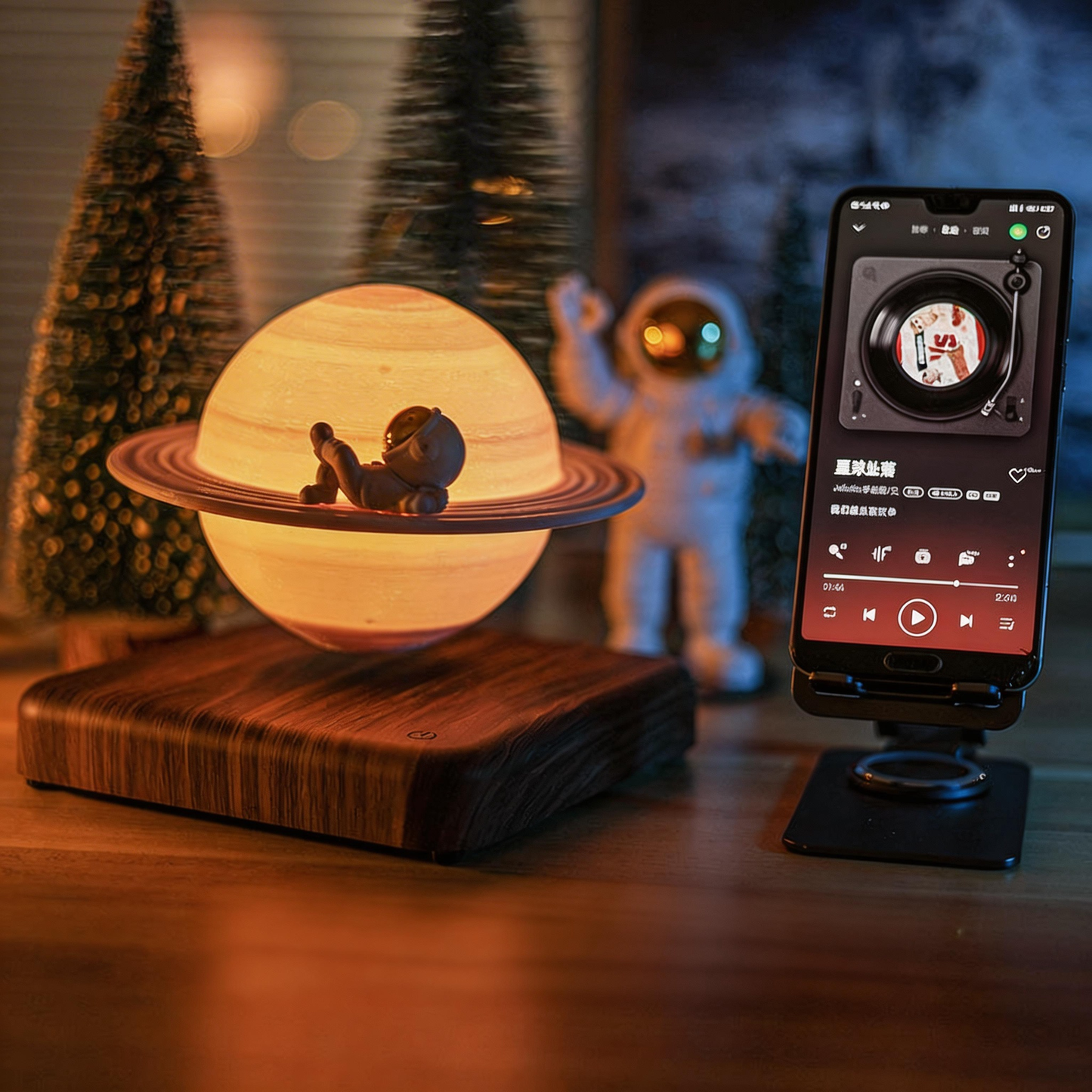 The Levitating Saturn: 360° Floating Bluetooth Speaker & Lamp