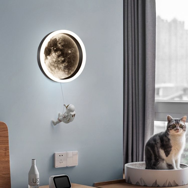 The Spacewalker: 3D Moon & Astronaut Wall Mural Light